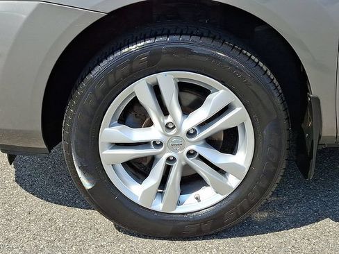 Used 2013 Nissan Rogue SV w/ Premium Pkg AWD/4WD image 8