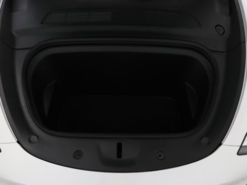 Used 2021 Tesla Model Y Performance image 37