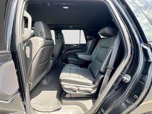 Used 2023 Cadillac Escalade Sport w/ LPO, ONYX Package RWD image 28