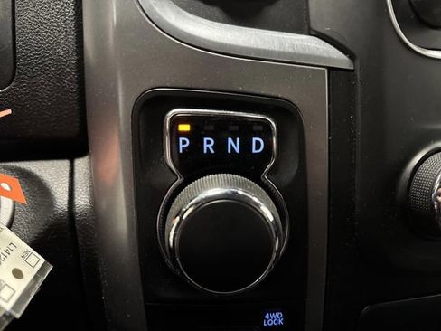 Used 2022 RAM 1500 Classic SLT image 20