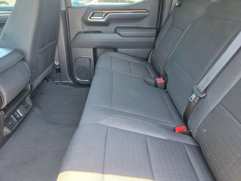 Used 2025 Chevrolet Silverado 1500 LT RWD image 15