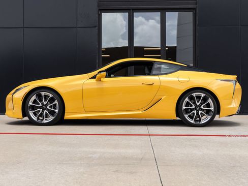Used 2020 Lexus LC 500 Coupe w/ Performance Package RWD image 9