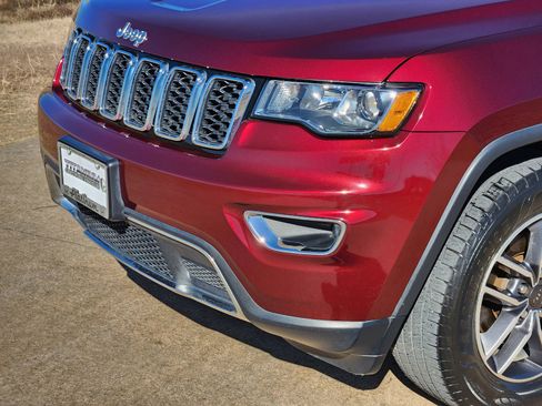 Used 2020 Jeep Grand Cherokee Limited image 10