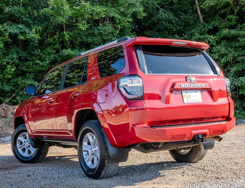 Used 2021 Toyota 4Runner SR5 AWD/4WD image 3