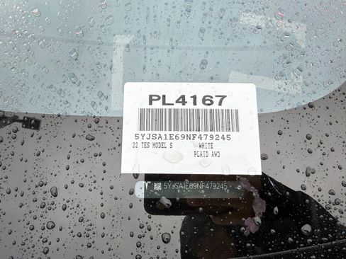 Used 2022 Tesla Model S Plaid image 9