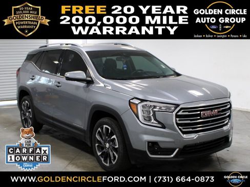 Used 2024 GMC Terrain SLT w/ Tech Package image 1