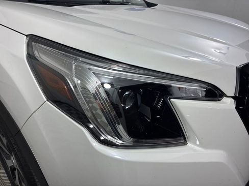 Certified 2023 Subaru Forester Premium image 4