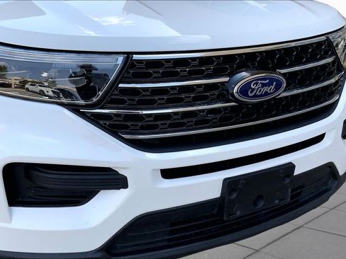Used 2020 Ford Explorer XLT w/ Comfort Package AWD/4WD image 32