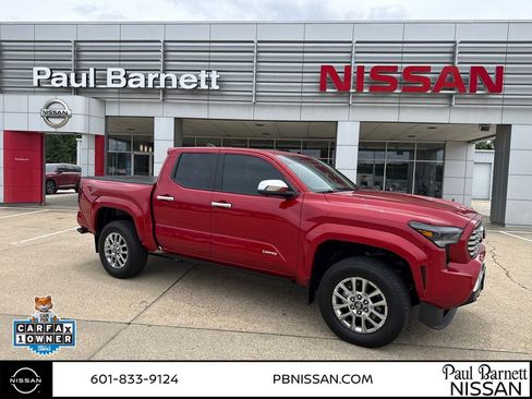 Used 2025 Toyota Tacoma Limited AWD/4WD image 1