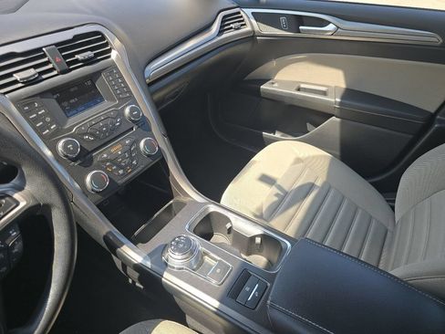Used 2018 Ford Fusion S FWD image 24