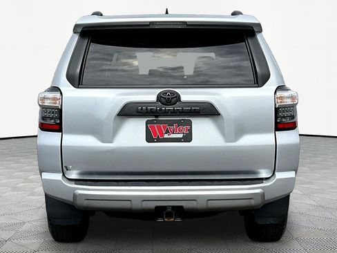 Used 2024 Toyota 4Runner TRD Off-Road Premium w/ Off Road Premium Plus Package AWD/4WD image 5