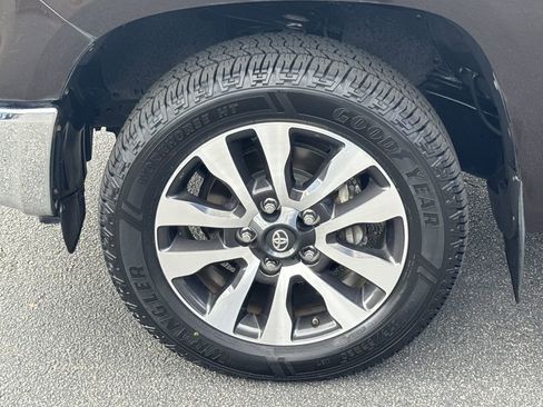 Used 2019 Toyota Tundra Limited image 11