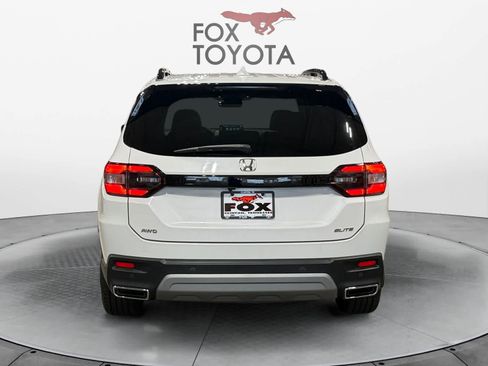 Used 2025 Honda Pilot Elite image 5