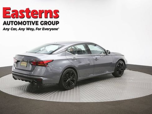 Used 2024 Nissan Altima 2.5 SR FWD image 40