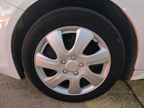 Used 2011 Chevrolet Malibu LS image 54