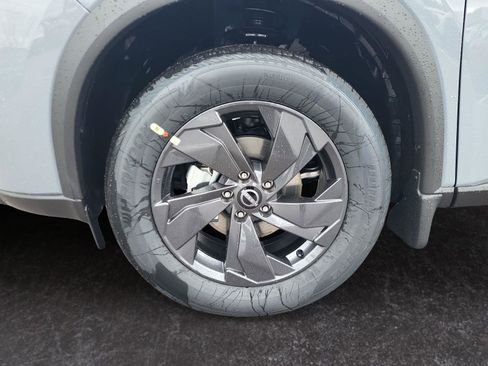 New 2026 Nissan Rogue SV w/ Cold Weather Package AWD/4WD image 15