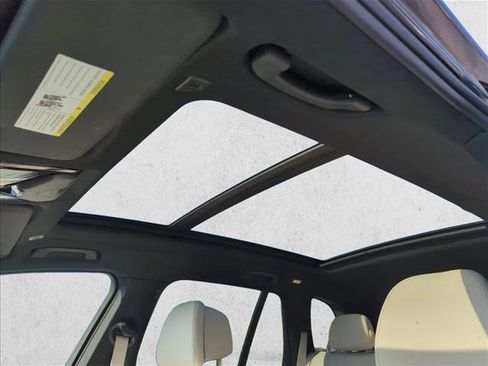 Used 2022 BMW X5 sDrive40i w/ Luxury Seating Package image 21