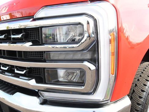 Used 2023 Ford F250 Lariat w/ Lariat Ultimate Package AWD/4WD image 30