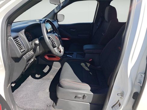 Used 2023 Nissan Frontier PRO-4X w/ Pro Convenience Package image 13