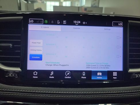 Used 2023 Chrysler Pacifica Touring-L FWD image 44