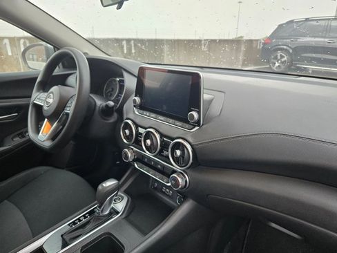 Used 2024 Nissan Sentra SV image 12