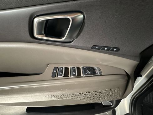 New 2026 Kia Carnival EX image 19