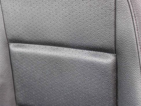 Used 2015 Volkswagen Tiguan SE image 24