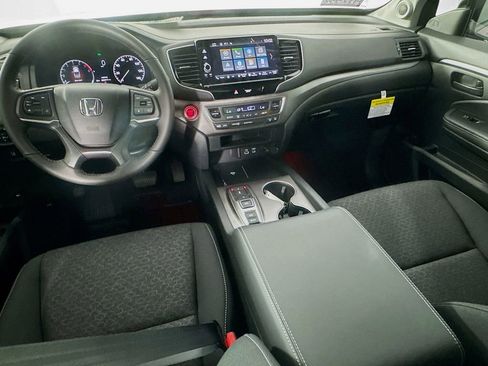 Certified 2025 Honda Ridgeline Sport image 24