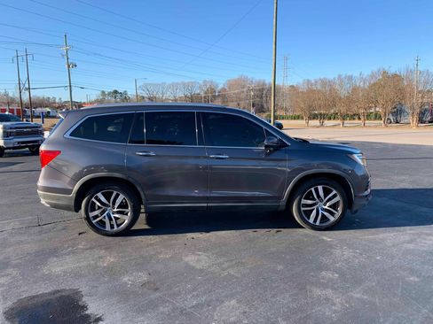 Used 2016 Honda Pilot Touring image 15
