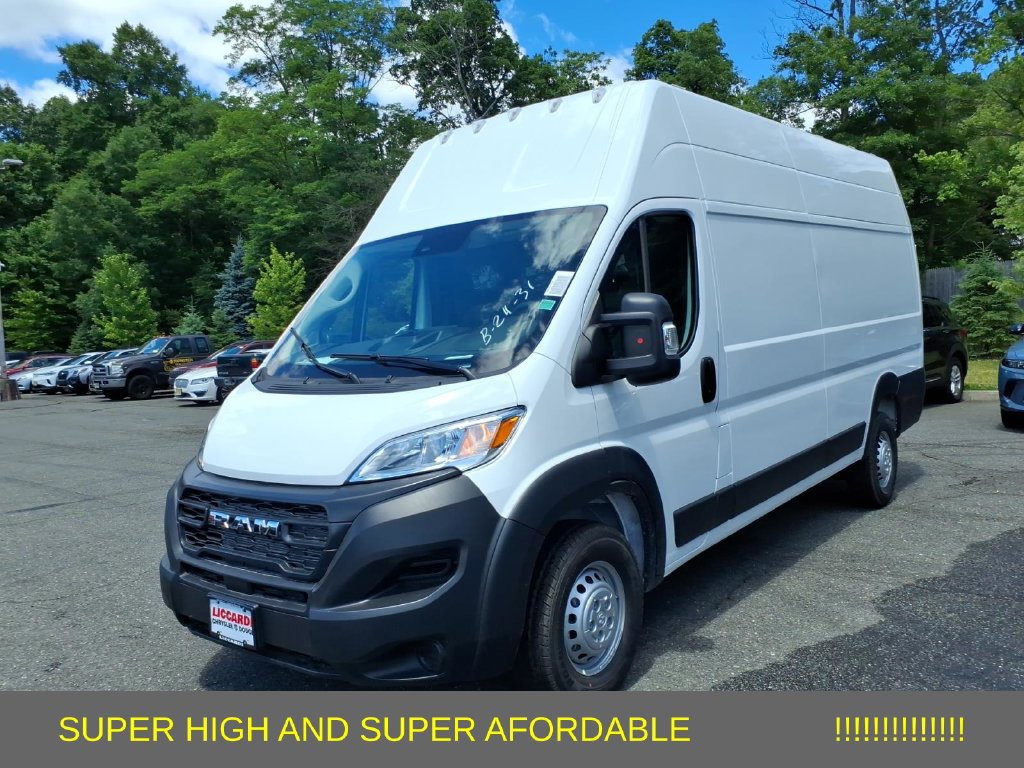 New 2026 RAM ProMaster 3500 w/ Storage Group FWD image 3