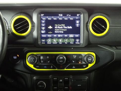 Used 2023 Jeep Wrangler Unlimited Sahara w/ Cold Weather Group image 30