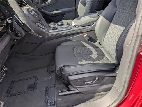 New 2025 Audi RS Q8 performance image 16