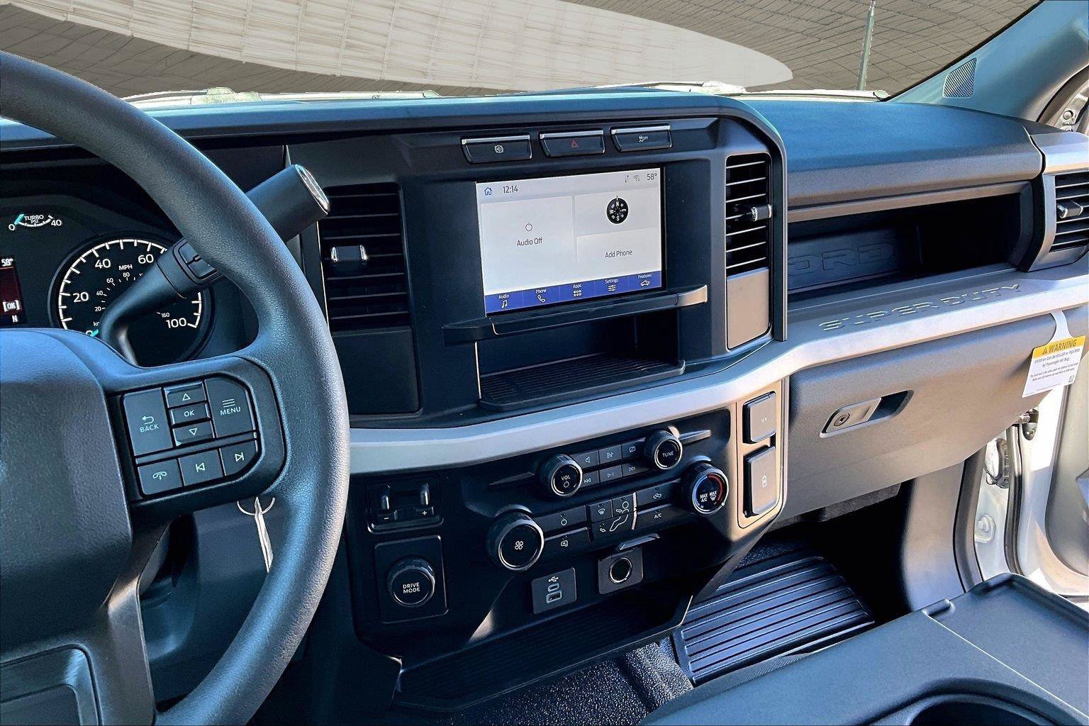 New 2024 Ford F550 2WD Regular Cab Super Duty image 7