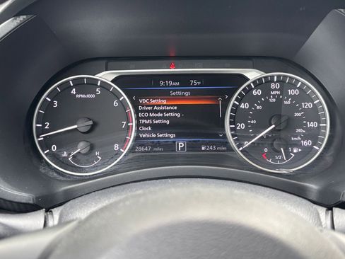Used 2025 Nissan Sentra SV FWD image 38
