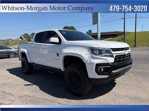 Used 2022 Chevrolet Colorado LT w/ LT Convenience Package image 4