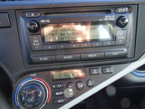 Used 2012 Toyota Prius C Two image 33