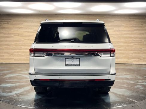 Used 2024 Lincoln Navigator Reserve image 10