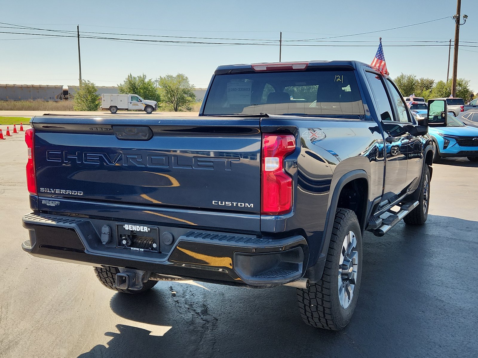 Used 2021 Chevrolet Silverado 2500 Custom w/ Custom Value Package AWD/4WD image 4