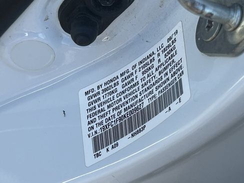 Used 2019 Honda Civic Touring image 35