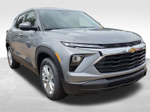 New 2026 Chevrolet TrailBlazer LS w/ LS Convenience Package FWD image 9