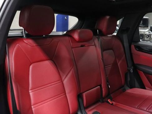 Used 2022 Porsche Cayenne Platinum Edition AWD/4WD image 21
