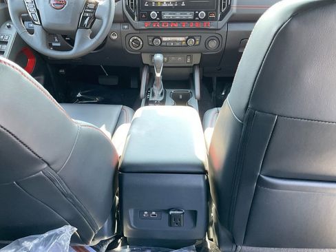 New 2025 Nissan Frontier PRO-4X w/ Pro Premium Package image 29