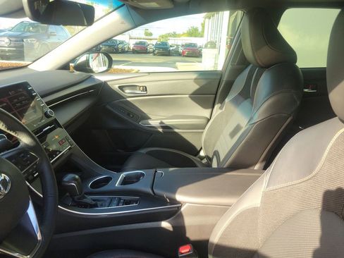 Used 2021 Toyota Avalon XSE image 18
