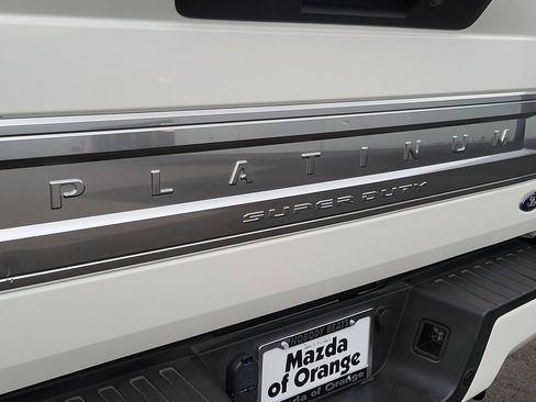 Used 2020 Ford F250 Platinum w/ FX4 Off-Road Package image 26