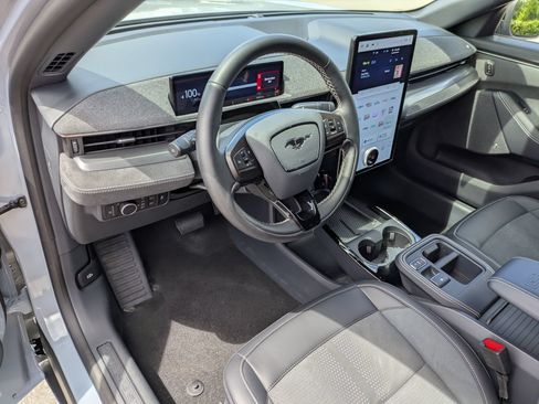 Certified 2025 Ford Mustang Mach-E GT AWD/4WD image 14