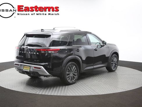 Used 2025 Nissan Pathfinder SL w/ SL Premium Package AWD/4WD image 43