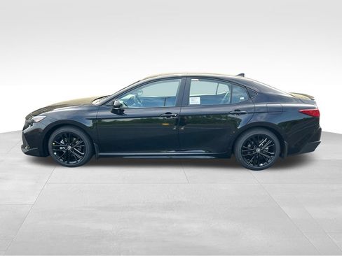 New 2026 Toyota Camry SE FWD image 2