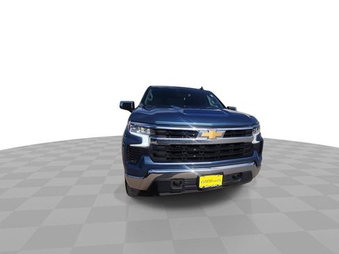 Used 2024 Chevrolet Silverado 1500 LT AWD/4WD image 3