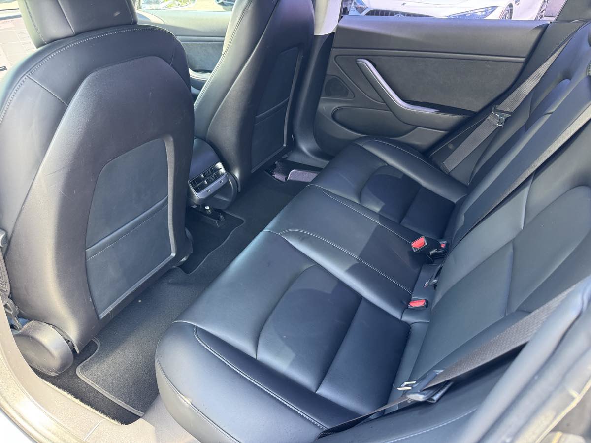 Used 2019 Tesla Model 3 RWD image 18