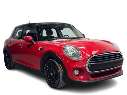 Used 2019 MINI Cooper 4-Door Hardtop w/ Signature Upholstery Package FWD image 7